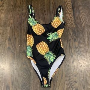 Never worn size small forever21 bodysuit